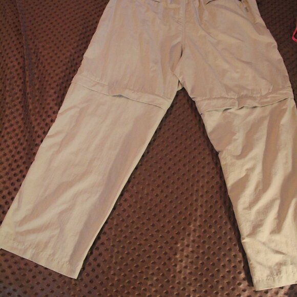 Pants, hiking light tan, converts to shorts. Size XL. Real Legends. Like new. - Picture 6 of 13